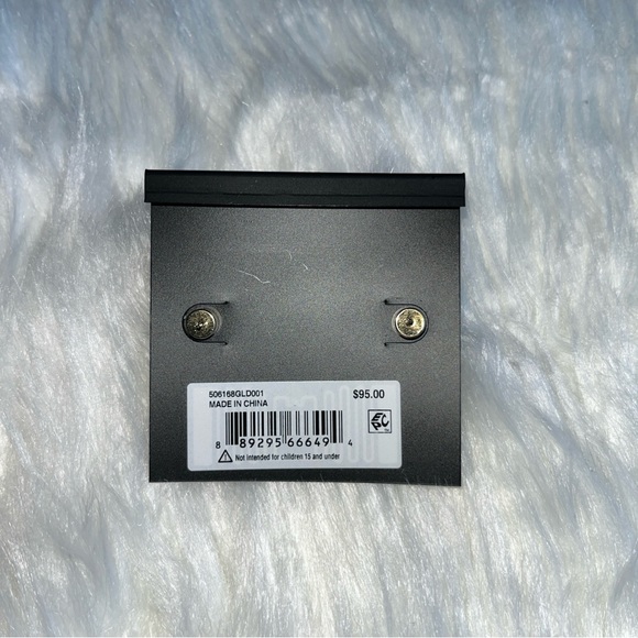 🆕 COACH NEW YORK
HEART DROP CRYSTAL
WOMEN'S STUDDED EARRINGS - Picture 4 of 7